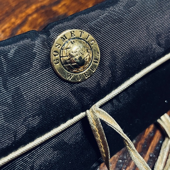 COSMETIC WORLD New York Vintage Black Floral Roll Up Make Up Brush Case 1980s - Picture 3 of 10